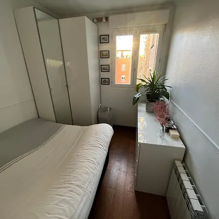 Apartment Super In *